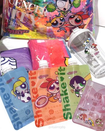 ♡翰方御品♡ 《飛天小女警》聯名高蛋白飽飽纖搖飲系列嗎？！