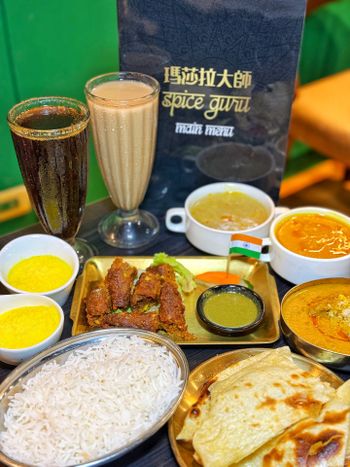 台中人氣印度料理😍咖喱超濃郁搭配奶油烤餅好好吃🤤