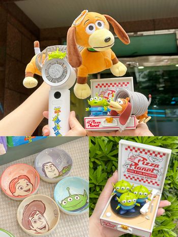 7-11開賣《玩具總動員5》周邊小物！超可愛「彈簧狗收納袋、三眼怪手持風扇、胡迪小碗」都想買！