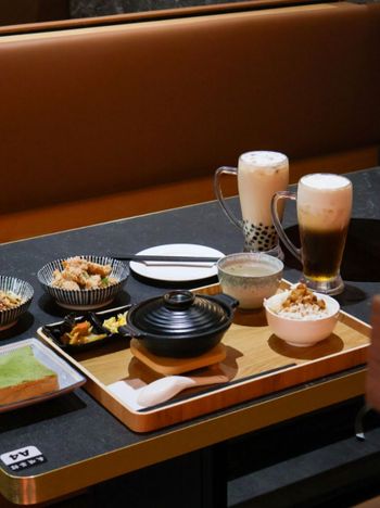長順茶館｜台中北屯新開幕！營業到半夜、無低消、座位超寬敞的台式茶館