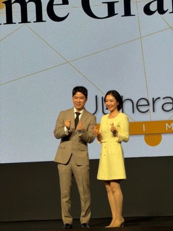 丹雅院長受邀站上美版二代音波醫師講台😳台下300位院長