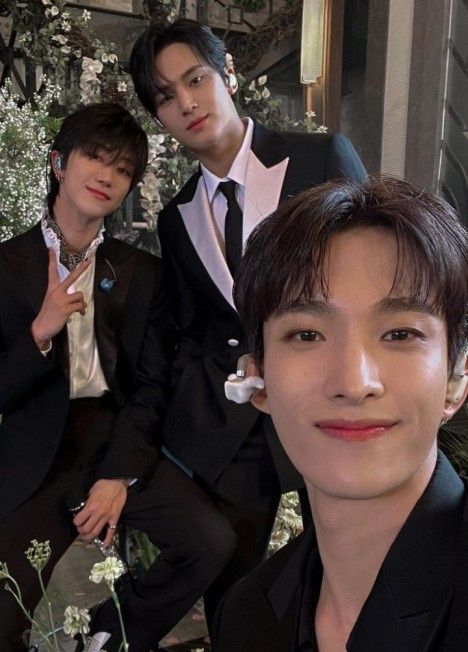 粉絲跪求「97LINE」超高顏值男團天菜合體出專輯！BTS柾國、SEVENTEEN、車銀優、NCT在玹通通在這裡～-13