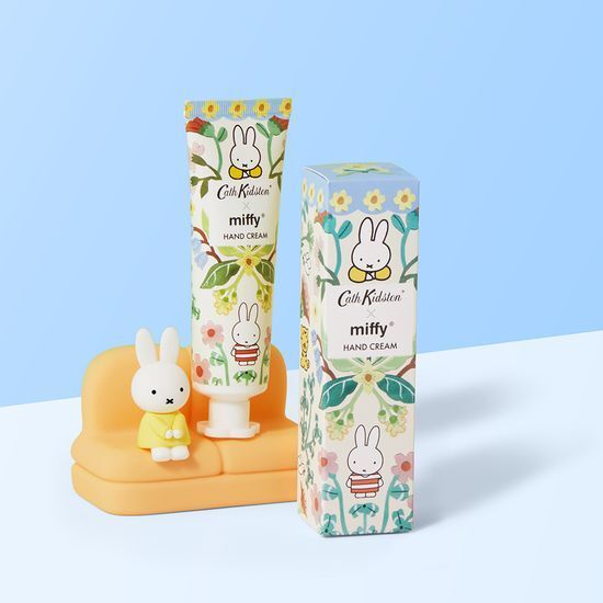 韓女瘋搶Cath Kidston米飛兔聯名護唇膏手機背架、印花護手霜...，韓國OLIVE YOUNG獨賣、代購又爆單！-16