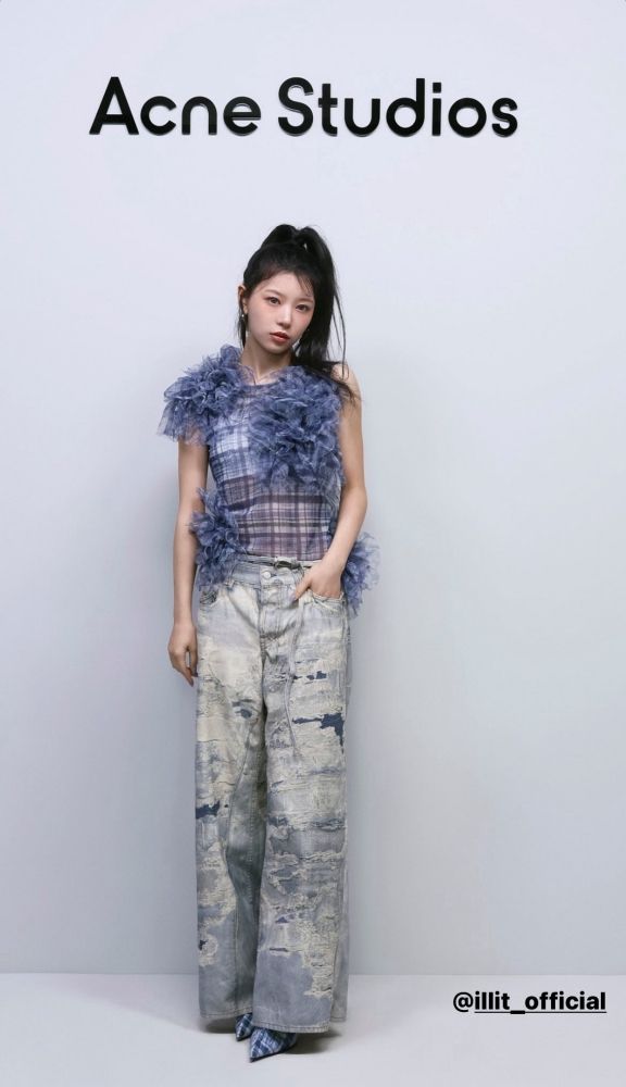 NewJeans師妹ILLIT出道！在台北捷運拍形象、現身時裝周，網預測：下一個精品團？！-11