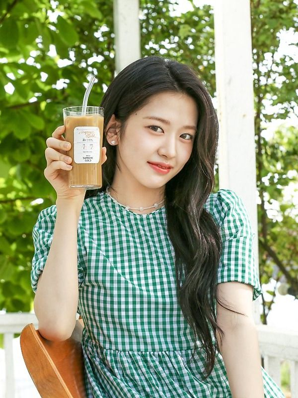 盤點7位到處都能看到廣告的韓國女偶像！Jennie狂拿8代言，張員瑛代言多到數不完！-12