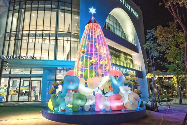 2024全台必拍6大超可愛IP造型聖誕樹！Care Bears彩色熊熊、泡泡瑪特、三眼怪聖誕樹全都好欠拍！-6
