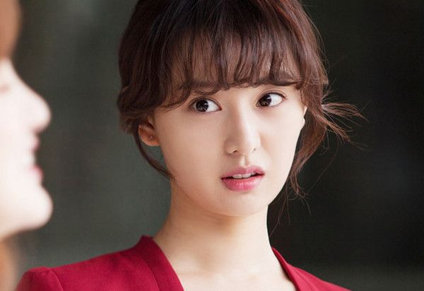 金智媛根本「劇拋髮」！《Doctor X》睽違10年短髮回歸，盤點6款經典韓劇髮型，千金長髮、愛羅瀏海，每款都想跟著剪！-5