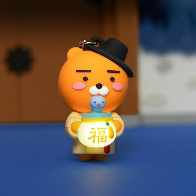 2025蛇年限定Kakao Friends變裝玩偶開賣！藍蛇春植玩偶、開運燈籠萊恩公仔全都好欠買！-9
