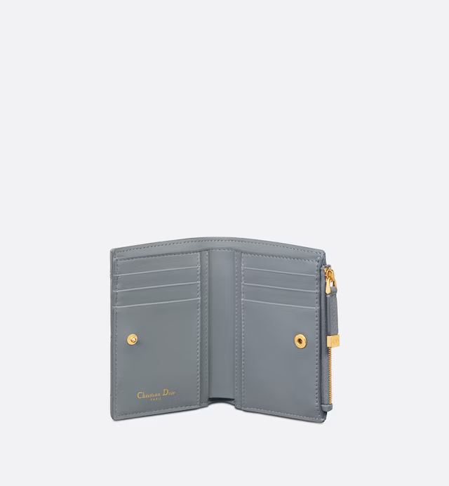 2024入門精品短夾清單Top10！CELINE、GUCCI...這款Miu Miu居然只要一萬多！-2