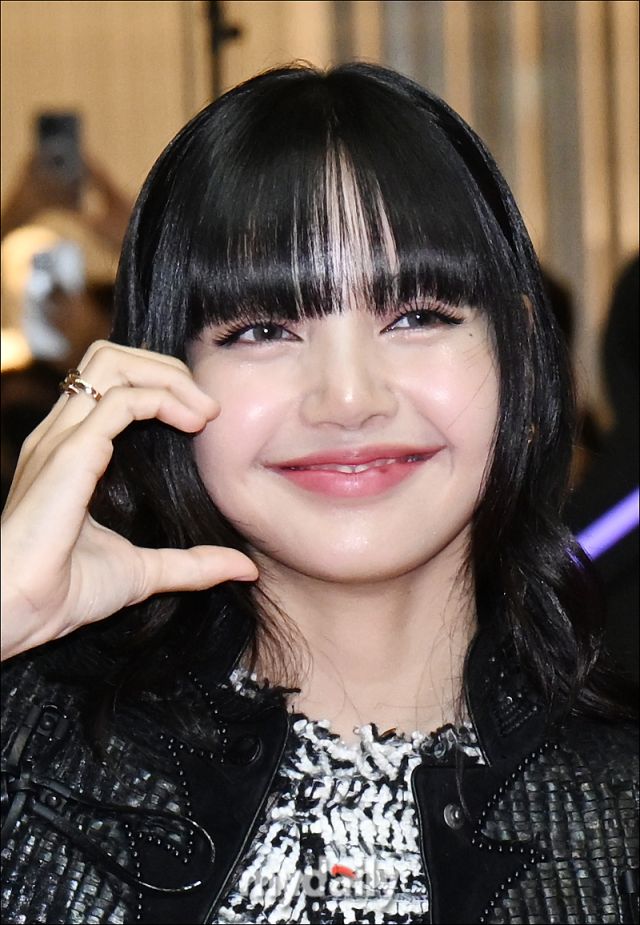 時隔11個月BLACKPINK首次公開合體！芭比Lisa回來了～四閨女狀態好到誇張！-6