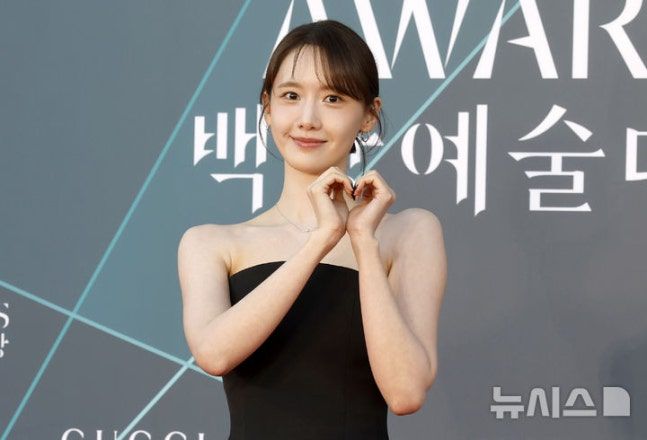 2026百想紅毯直擊！孫仙珍珠美背、文佳煐大秀長腿、潤娥簡約黑禮服氣場全開，金高銀＆朴寶英仙氣大PK！-19