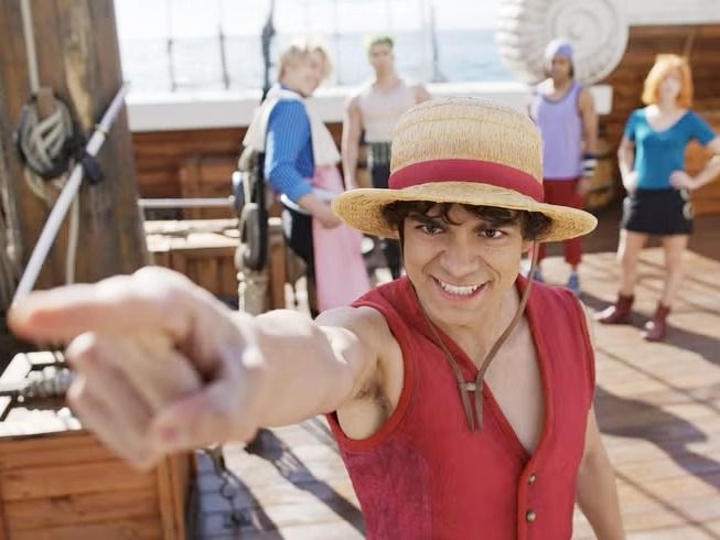 LISA最愛的蒙奇奇和《航海王》聯名了！超可愛「草帽魯夫蒙奇奇、真人版喬巴吊飾」日妞都狂搶！-4