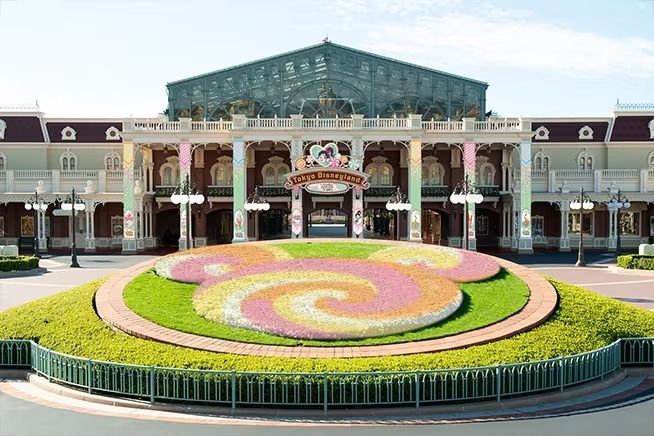 東京迪士尼樂園限時變身《無敵破壞王》糖果王國！繽紛花園、夢幻糖果色髮箍必訪亮點一次看！-2