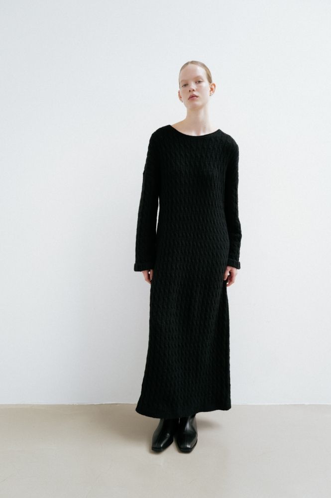 Studio Doe這波一定又賣爆！熱牛奶鬆軟針織、長褲舒服又顯瘦、慵懶穿搭超必買！-7