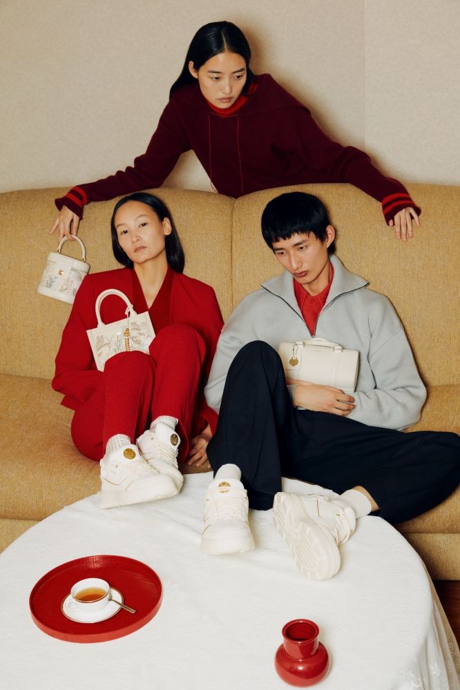 2024最新！小CK、PEDRO必買鞋包TOP7！細腿樂福鞋、波士頓包通通列入清單！-6