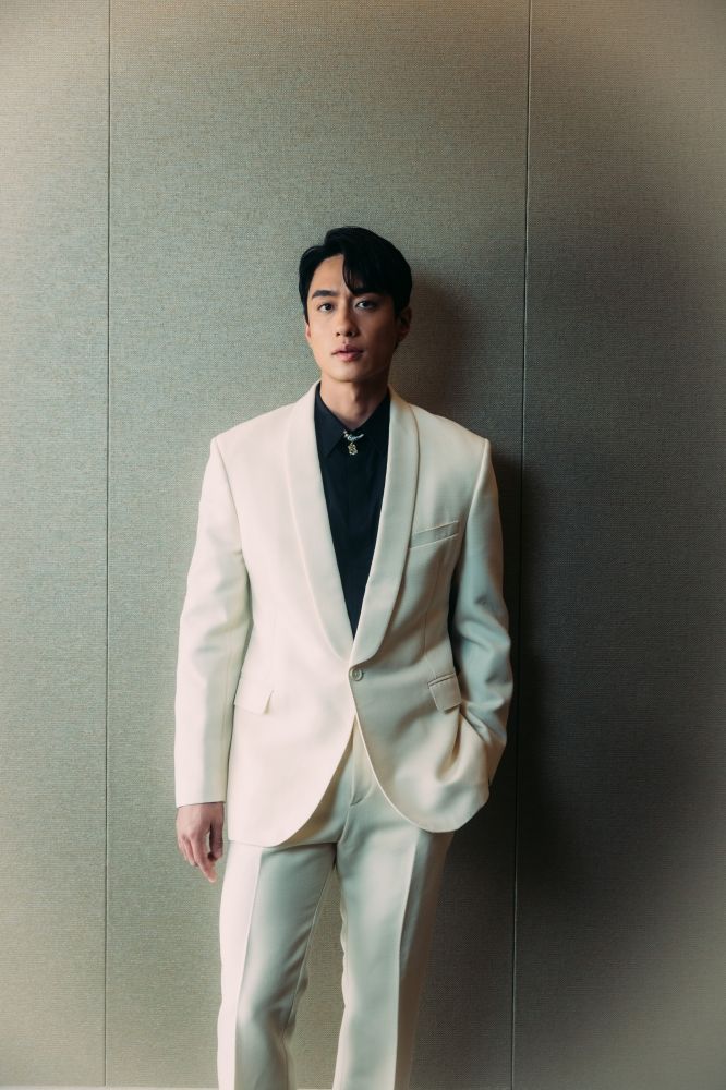 2024金鐘獎CELINE男神幕後照曝光！《此時此刻》劉俊謙根本白馬王子、羅宏正頭身比超狂！-2