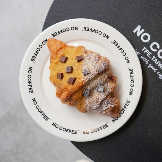 2025五月甜點新品懶人包！beard papa's玫瑰覆盆子泡芙、GODIVA「紅寶石巧克力可芙」全都想吃！-1