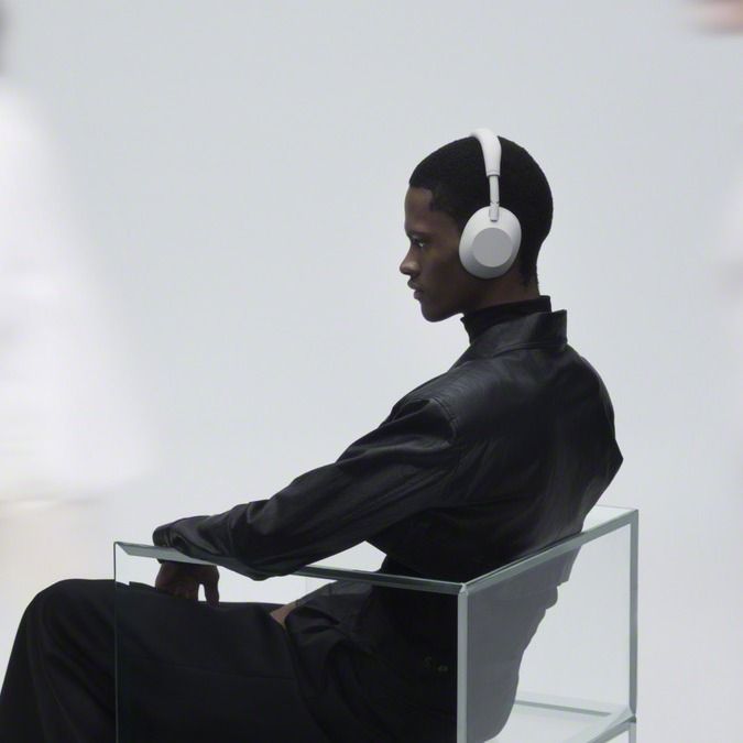 2025最新必買耳機推薦！SONY「深海霧藍」耳罩式耳機美翻天、AirPods Pro 3能當運動手環用超狂！-8