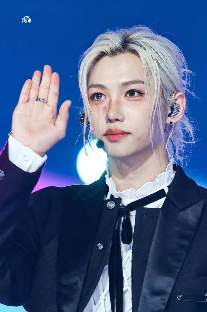 韓網公認6位「本人比鏡頭更帥」的KPOP男偶像！Felix氣場太強，車銀優、成訓行走的心動警報！-11