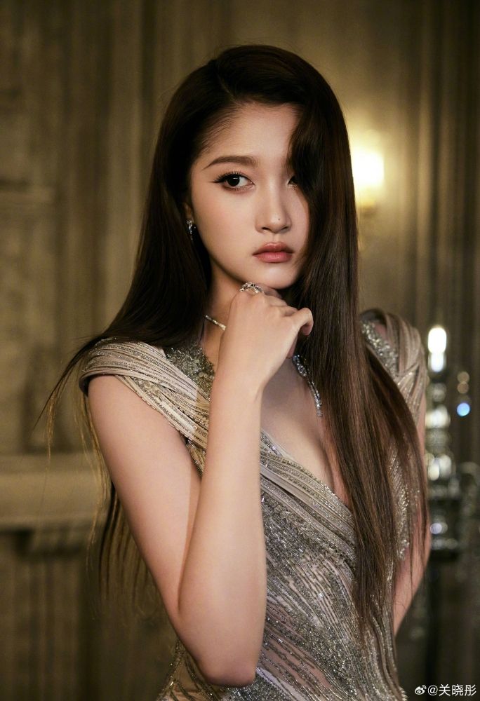 2024微博視界大會女神Top6！趙露思、白鹿好身材藏不住，劉亦菲氣勢碾壓全場！-4
