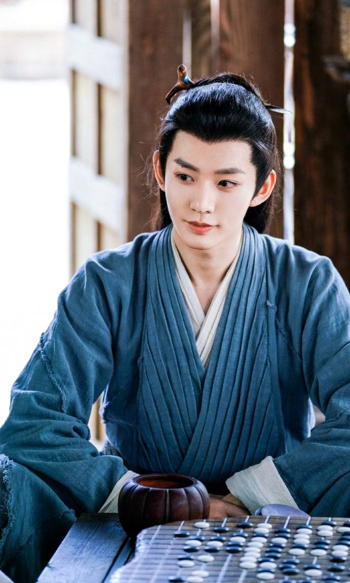 2023網評8位「又蘇又欲」陸劇男星！檀健次、鄧為自帶張力，王鶴棣霸氣會撩，蘇感最強是他！-5