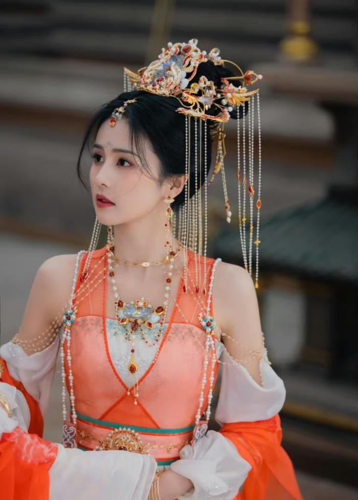 網票選古裝陸劇「美強慘天花板」女角色TOP7！白鹿兩角色上榜，《雲之羽》盧昱曉第3，楊紫慘不過她！-3