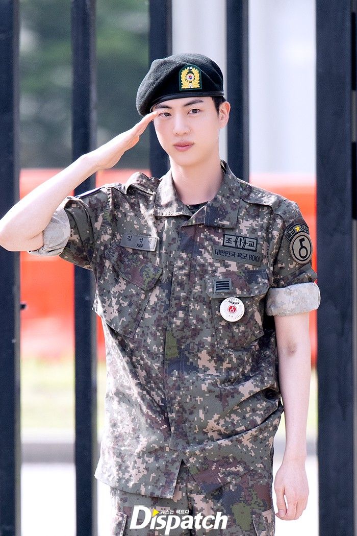 BTS Jin退伍了！6位「最適合穿軍裝制服」韓星盤點！車銀優、V金泰亨露半臉也帥瘋！-15