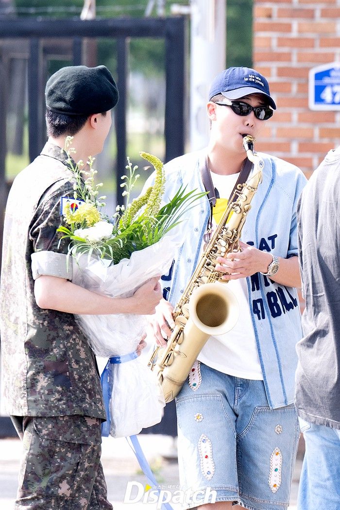 BTS Jin退伍了！6位「最適合穿軍裝制服」韓星盤點！車銀優、V金泰亨露半臉也帥瘋！-16