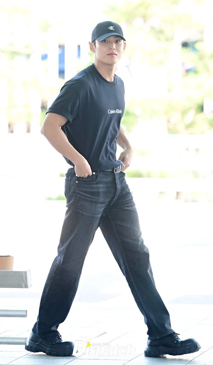 韓網熱議擁有「模特兒相」的KPOP男偶像！珉奎成CK新任性感製造機，Anton、車銀優天生衣架子！-6