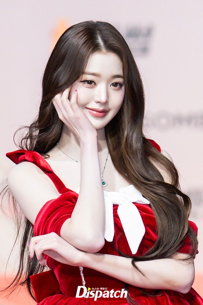 網友公認統一飯圈審美的「臉蛋天才」偶像！張員瑛顏值不只粉絲在誇，車銀優、V被封CG級神顏！-9