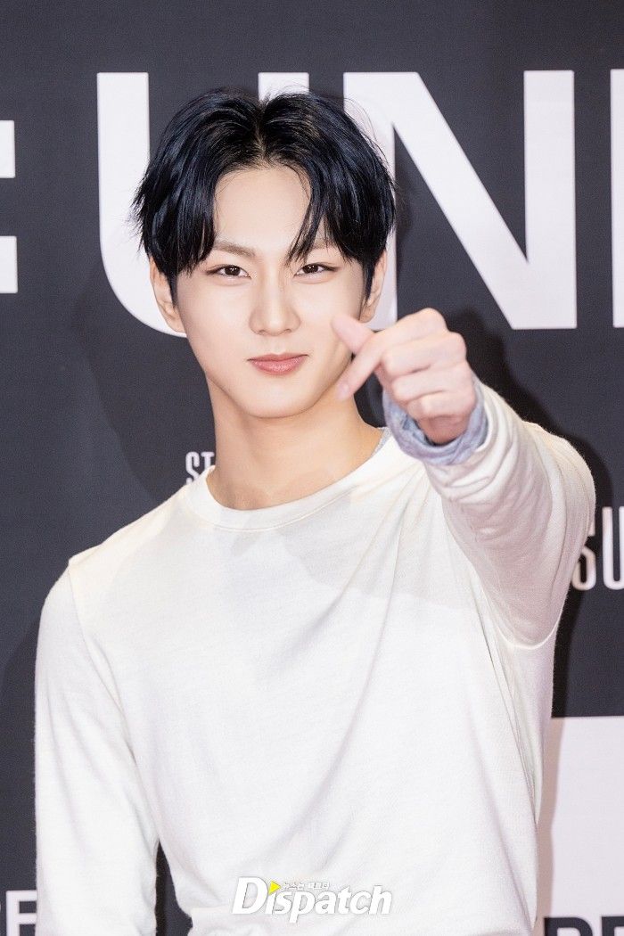 韓網熱搜最有「年下感」KPOP男偶像TOP6！申惟＆主訓清澈眼神太電，Anton大狗狗感成姊粉最愛！-12