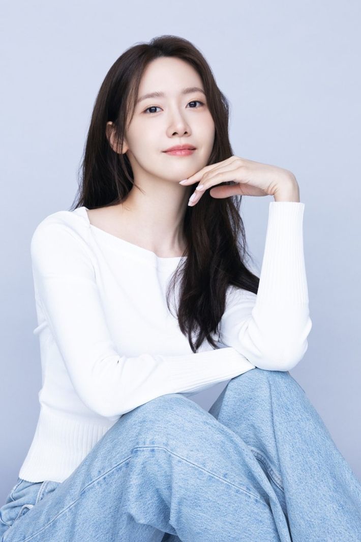 2025網評7位KPOP女偶像最佳整型範本！Jennie高級貓系臉氣場滿分，Karina、張員瑛完美小臉封最強模板！-6