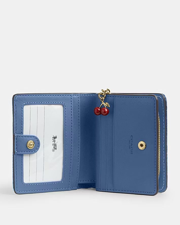 牛仔錢包被問爆！Coach六款「千元短夾」推薦！拉鍊雙摺短夾真的賣超好！-14