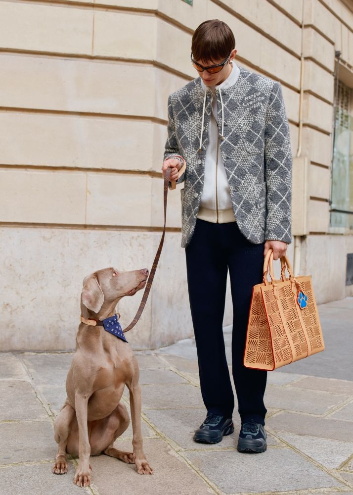 男友穿這樣遛狗太犯規？LV最新男裝系列「犬系男神」王鶴棣、The8...搶先穿給你看！-1