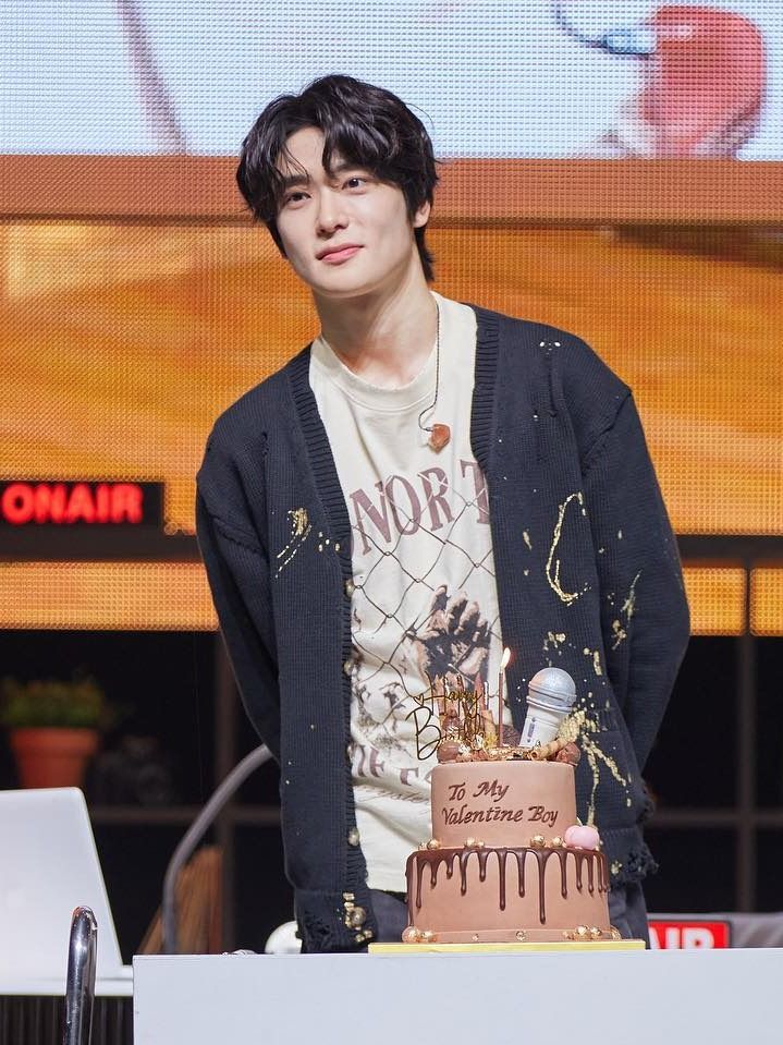 韓網評選「臉讚出身」男偶像！車銀優「母胎帥哥」根本零黑歷史，元彬高中舊照真的太帥，元祖臉讚是這位偶像-7