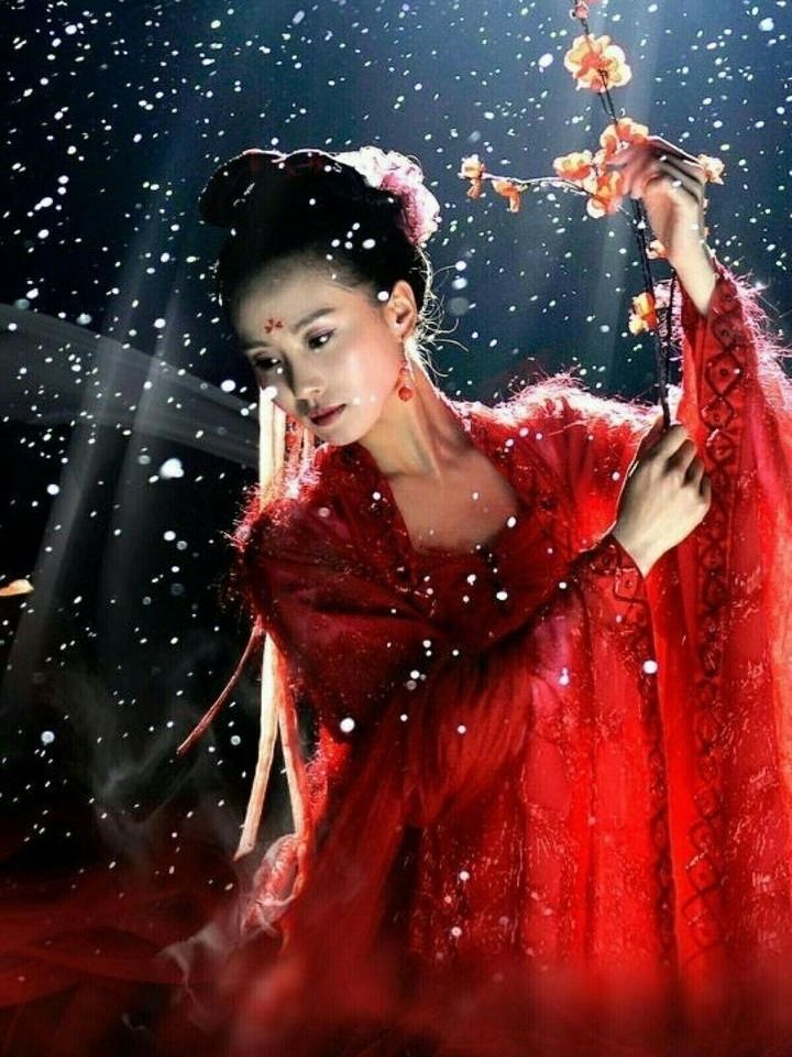 8位最經典紅衣古裝陸劇女星！白鹿&趙露思造型美出圈，《一念關山》劉詩詩封神，最難忘的紅衣女主是她！-16
