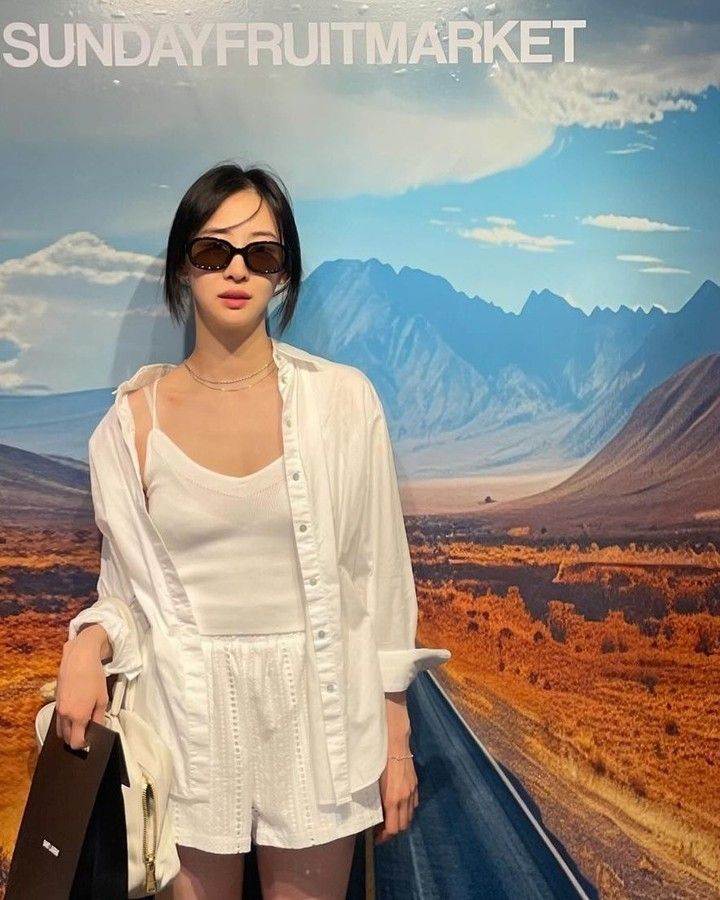 大熱天救星！夏天『白色小背心』穿搭範本！子瑜、金智媛一秒穿出好身材的秘密找到了！-6
