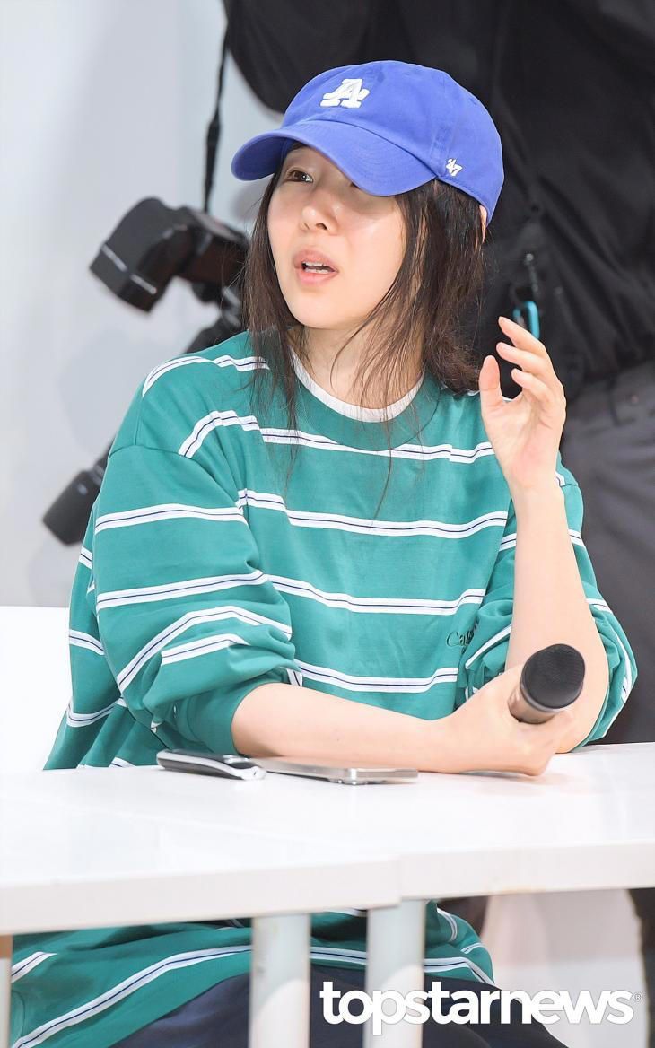 NewJeans之母閔熙珍將繼續擔任執行長？！記者會罵老闆上衣+帽子找到了！-8