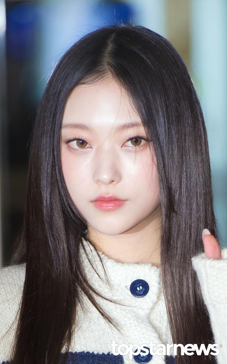 網熱議6位「清冷感神顏」KPOP女偶像代表！Karina「AI臉蛋」冷冽感十足，Irene、Mina都是冷美女代表-13