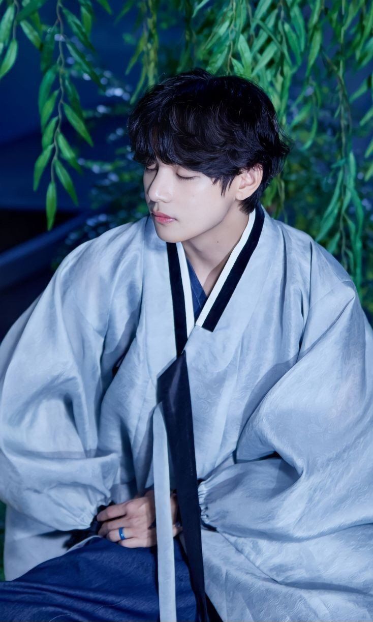 韓網瘋傳6位KPOP偶像「韓服」男神照！Felix顏值震撼全網，TXT然竣、防彈V討論度爆棚！-9