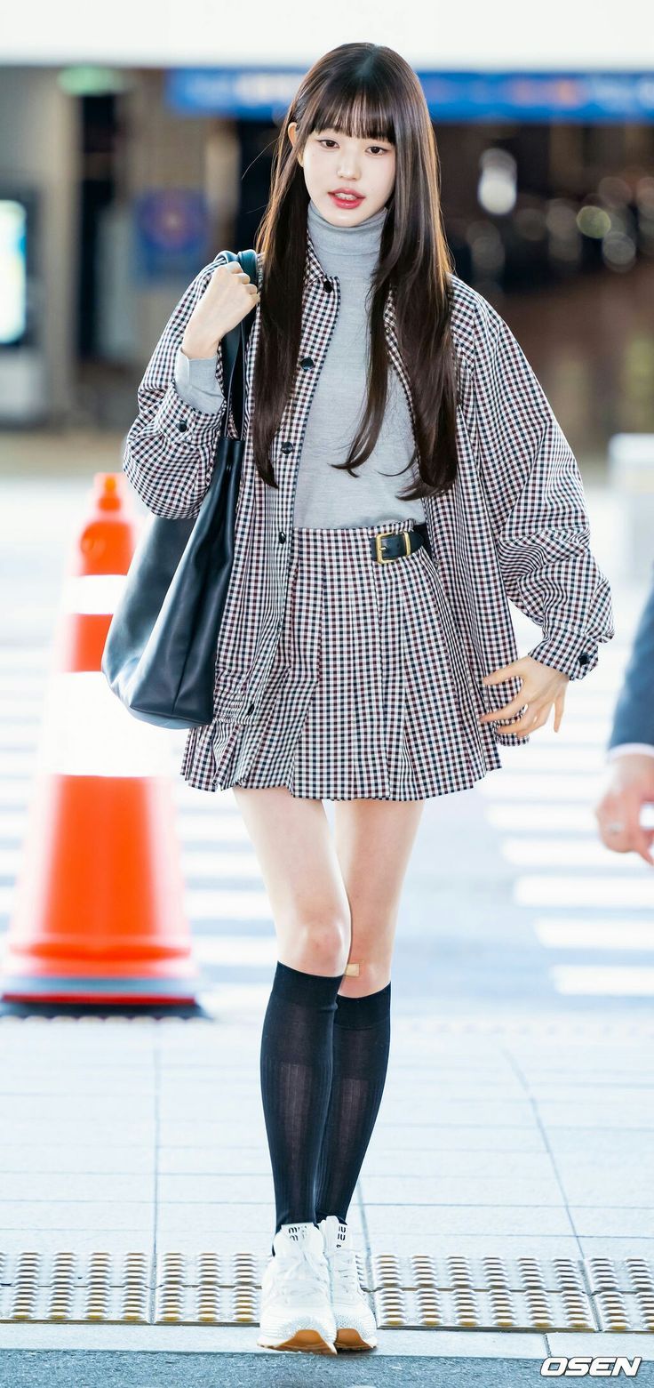 員瑛最愛Miu Miu x NB聯名要出穆勒鞋版本？！照片偷偷曝光～未開賣就被問爆！-2