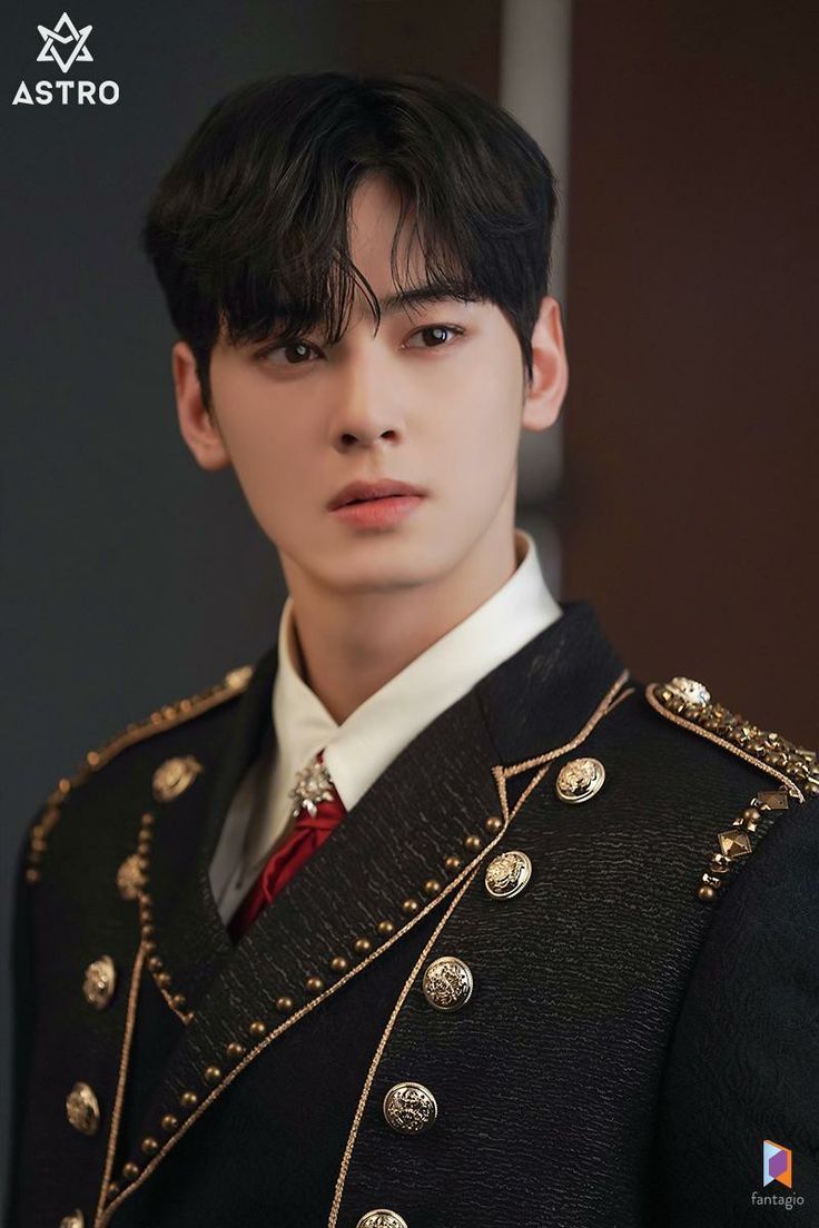 BTS Jin退伍了！6位「最適合穿軍裝制服」韓星盤點！車銀優、V金泰亨露半臉也帥瘋！-1
