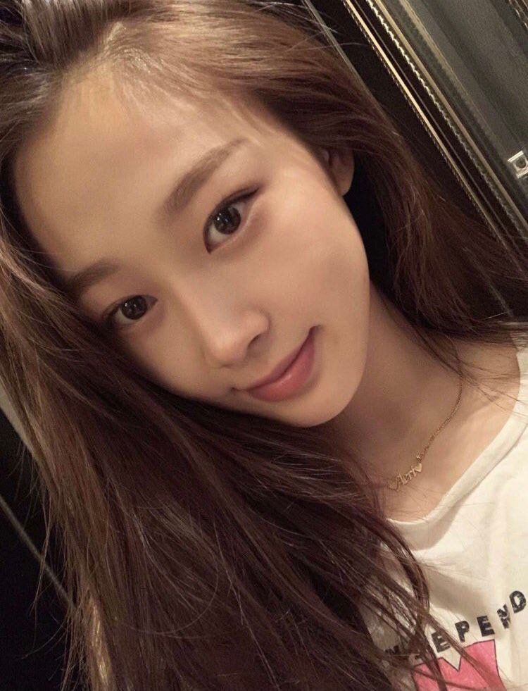 韓網熱議6位素顏超美的KPOP女偶像！舒華、Jisoo初戀神顏難超越，Giselle公認全團素顏最美！-4