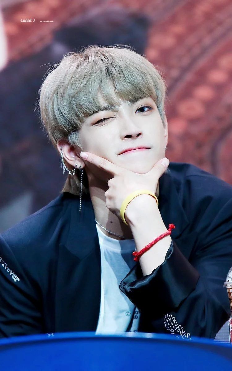 網熱議6位人氣男團「首位公開」成員！S.COUPS展現超強領導力，然竣、V初登場就封神！-12