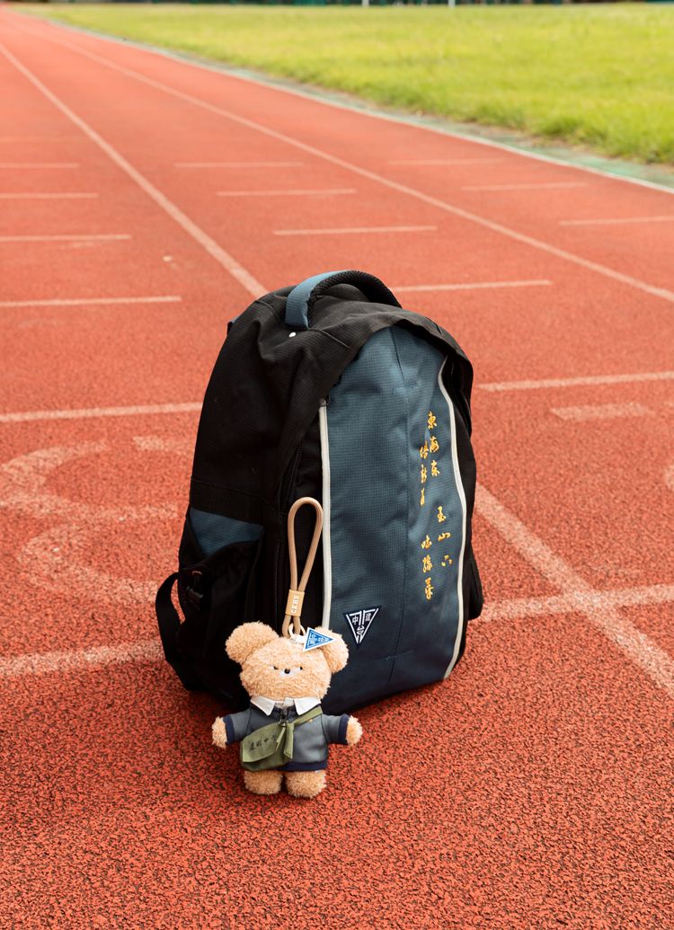 爆火IP「Wasabi Bear」聯名Grace Gift推出「建中紀念熊」母校制服小熊太可愛了！-10