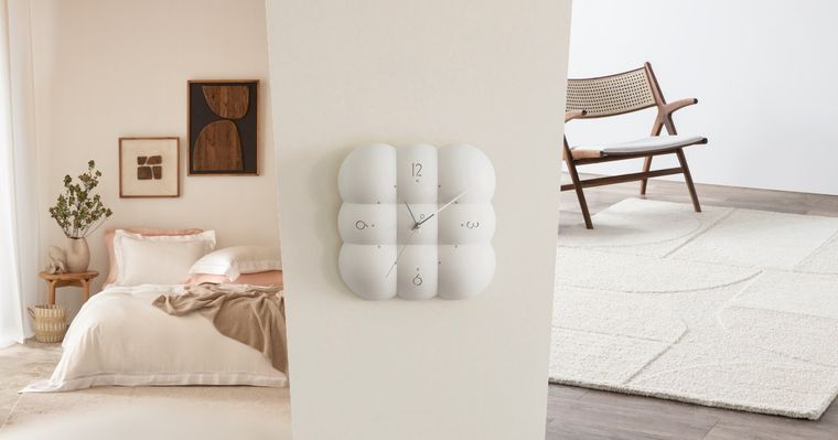 把2026年度代表色帶進家裡！HOLA必買7大「雲朵白」居家好物推薦、「羊毛地毯&壁鐘」都美翻！