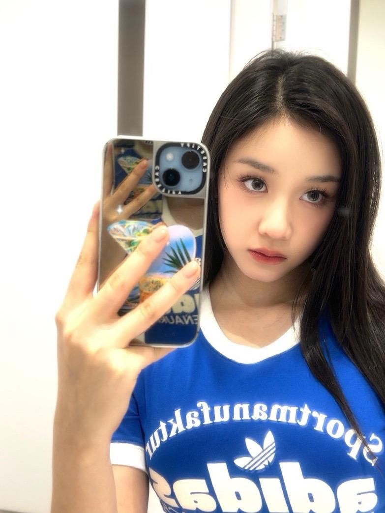 韓國5位自帶千金感泰籍愛豆！Lisa、Minnie超要好，BABYMONSTER出道就資源滿滿！-7
