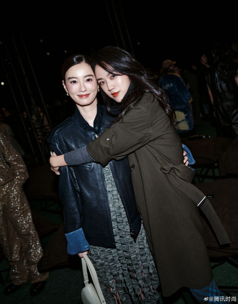 Burberry 2024冬季大秀前排亮點！「不老女神」全智賢驚人美貌、泰星Bright自拍太可愛！-11