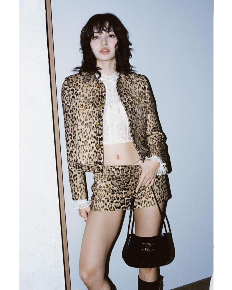 2024 CELINE必買新包「價格、整理」一次看！潤娥、Lisa同款「肩背包」賣到斷貨-17