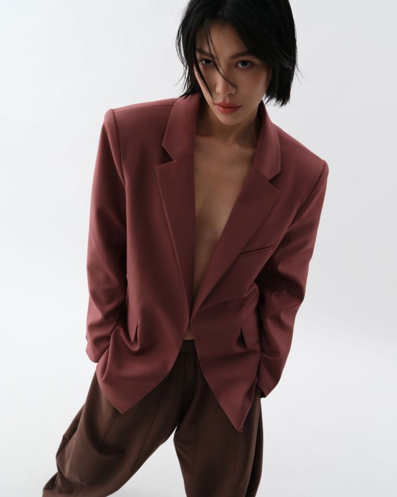 女生錢包不保！Studio Doe莫莉最新合作系列！露背洋裝、V領衛衣，春天新衣服買起來！-6